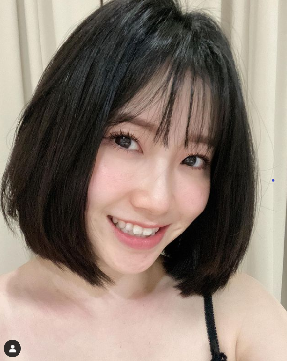 How Korean Girls Style Their Bangs In 2023 | Try These Cute, Fun Hairstyles Today 8 see through bangs