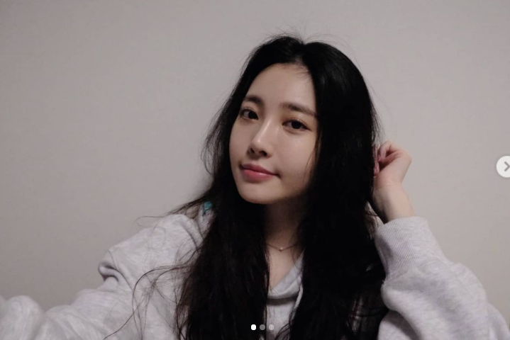 Korean Hair Growth Secrets | Beauty Tips From Your Favorite K-pop Idols! 6 image 1 edited 2