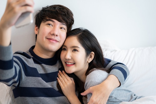 how korean guys show interest