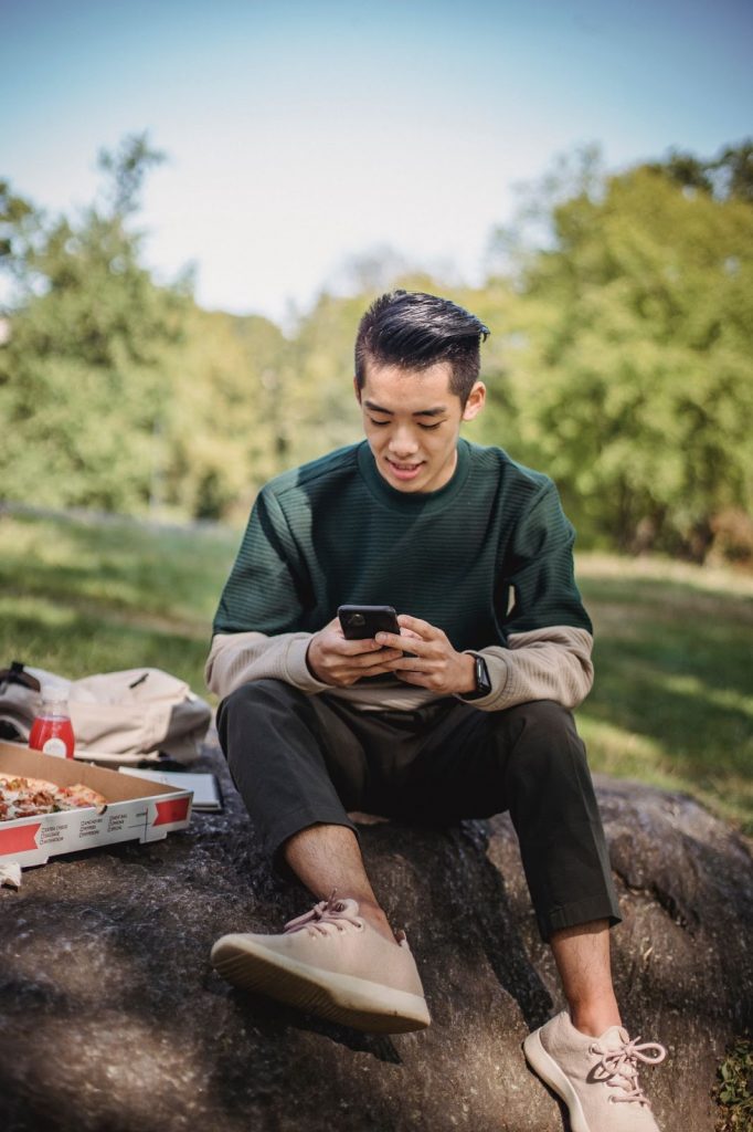 how to text a korean guy