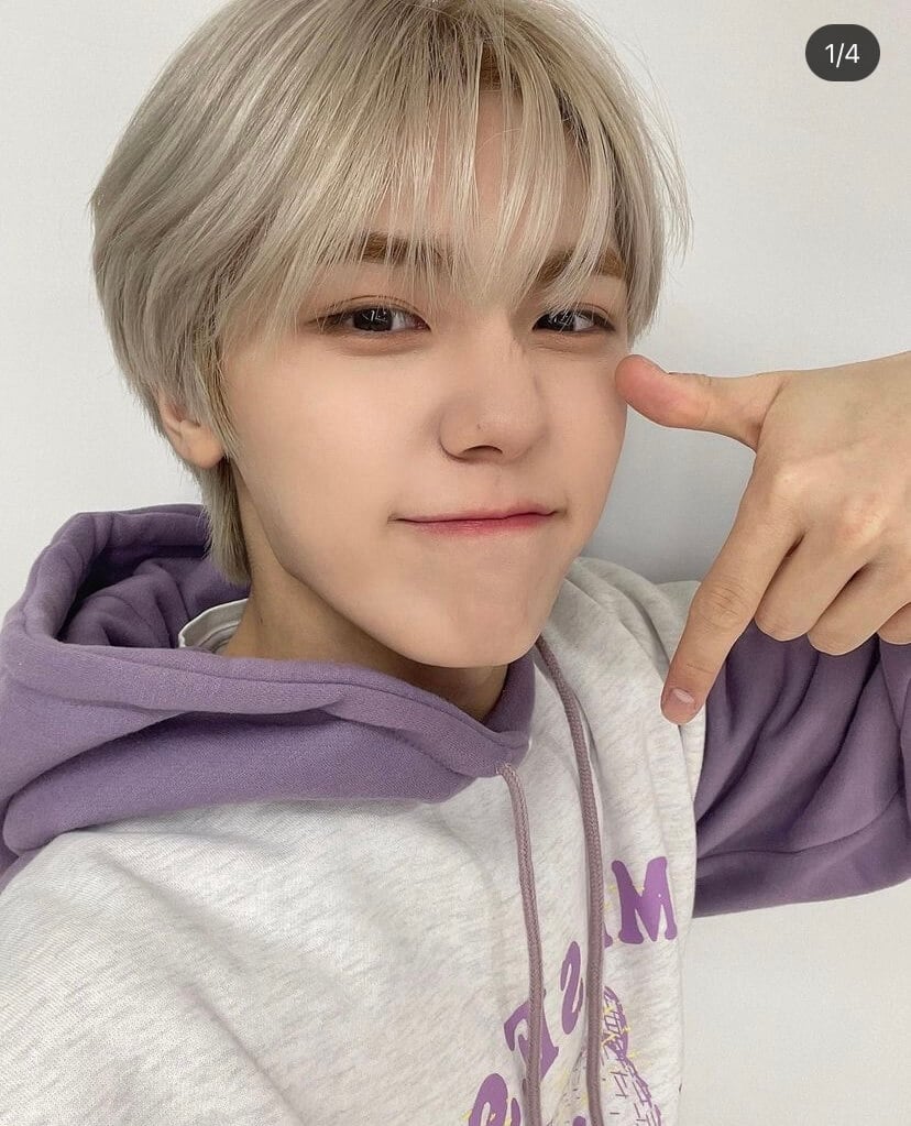 Seongmin (CRAVITY)