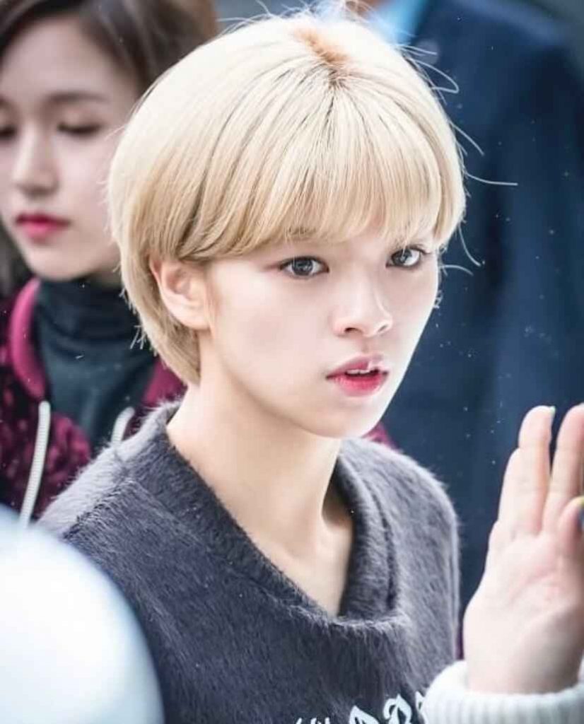 Kpop females who rocked the short hair look