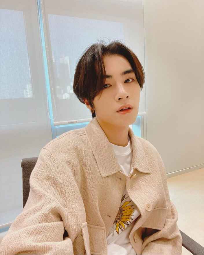 asian kpop idol