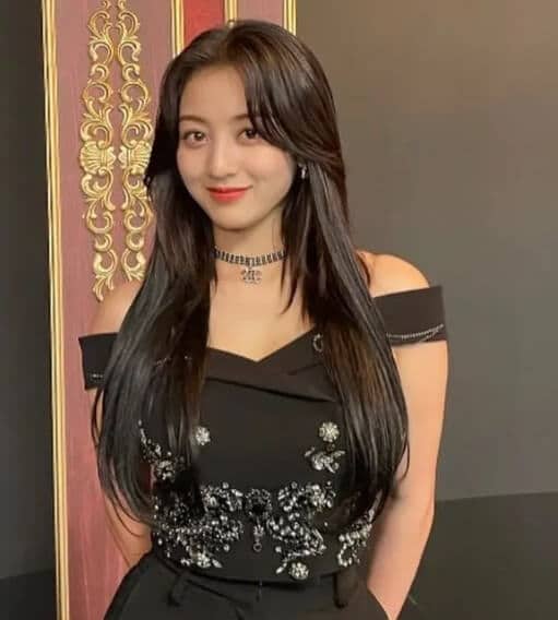 Kpop girl hairstyles with bangs