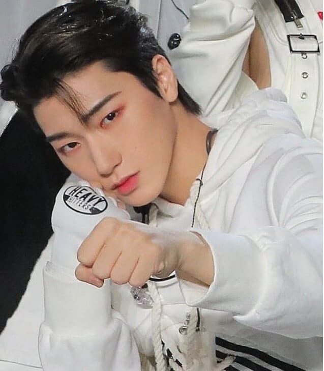 ateez members birthdays