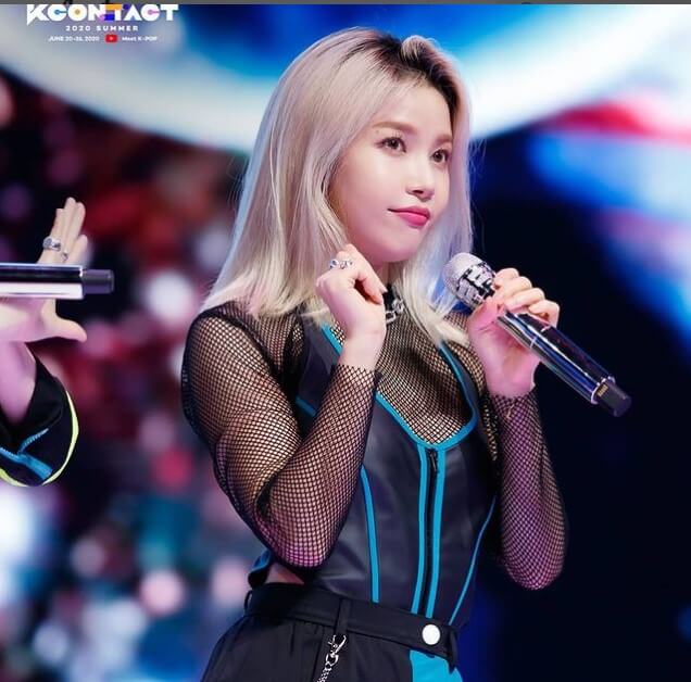sub vocalist of Kpop group mamamoo