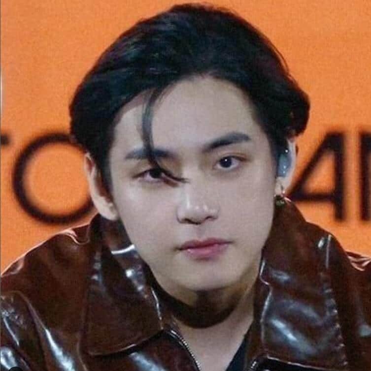 who is the best vocalist in kpop male 2022