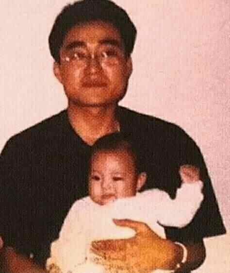bts v family facts